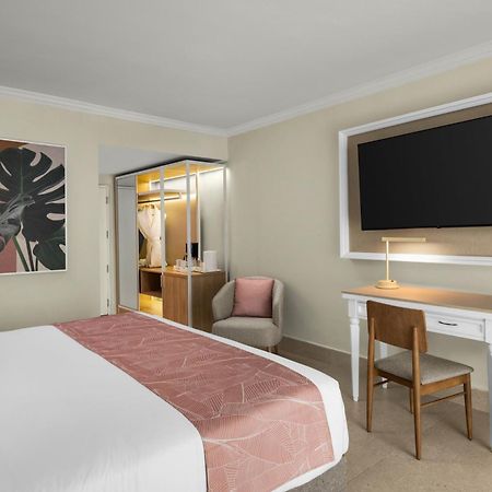 Wyndham Alltra Punta Cana All Inclusive Resort Ngoại thất bức ảnh