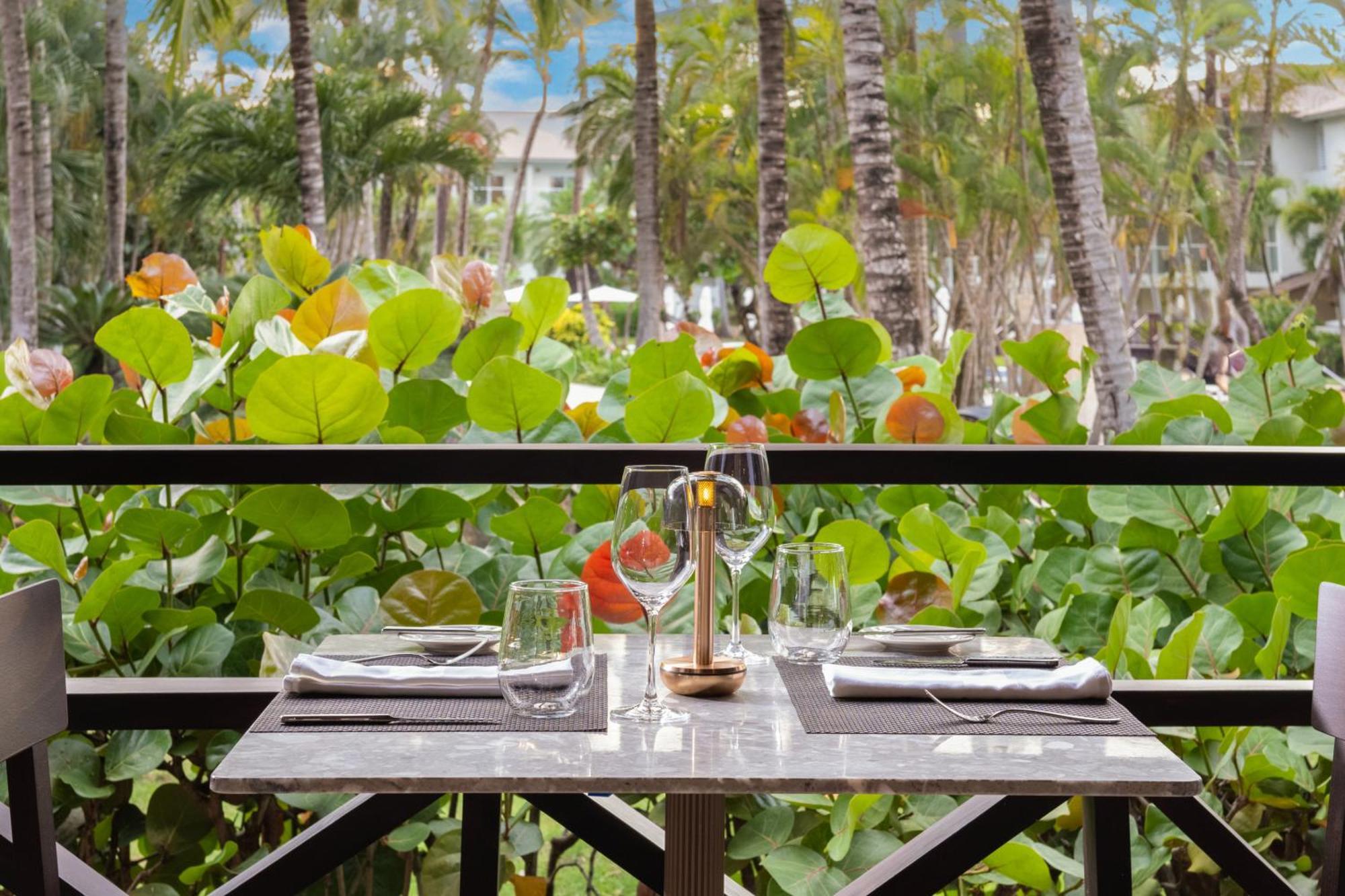 Wyndham Alltra Punta Cana All Inclusive Resort Ngoại thất bức ảnh